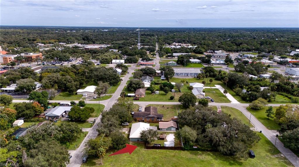 LABELLE BELMONT WOODS - Residential
