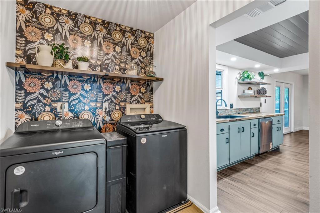 LABELLE BELMONT WOODS - Residential