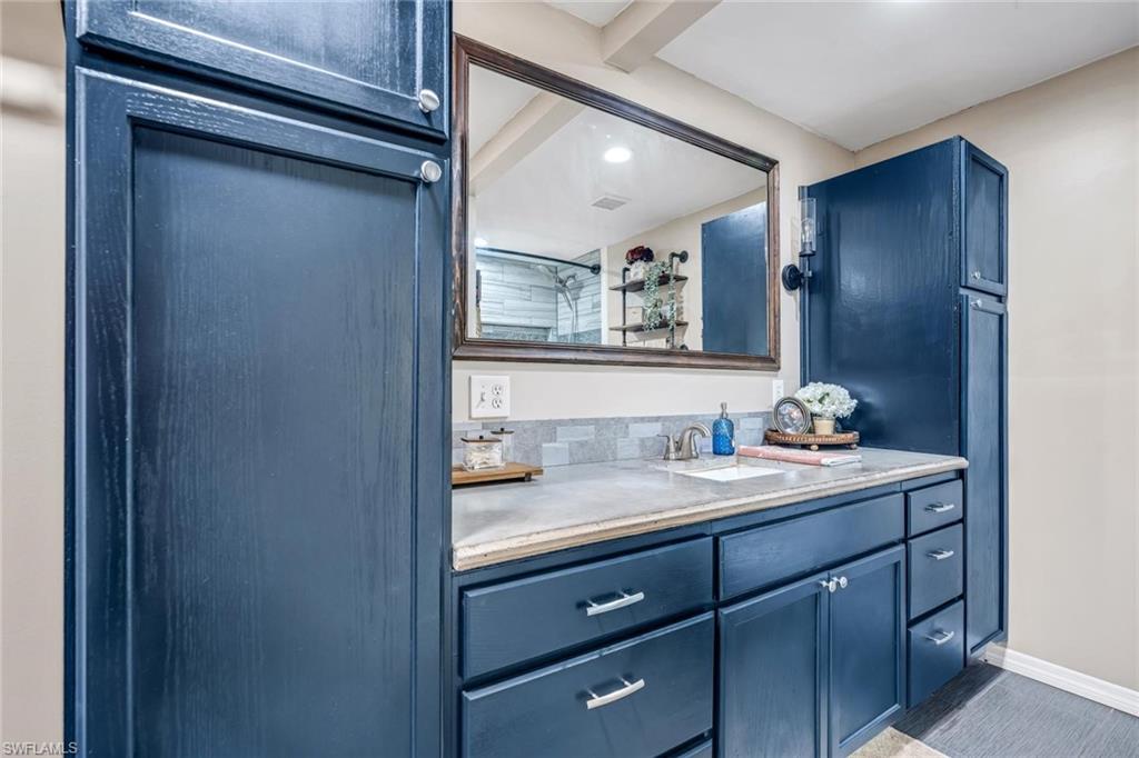 LABELLE BELMONT WOODS - Residential