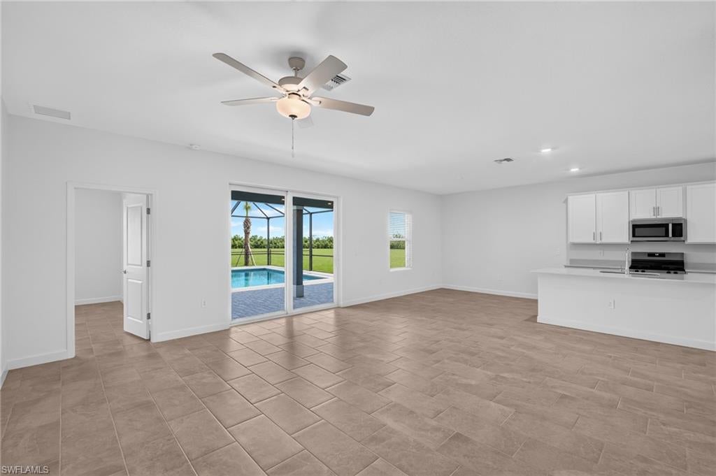 TUCKERS COVE - Residential