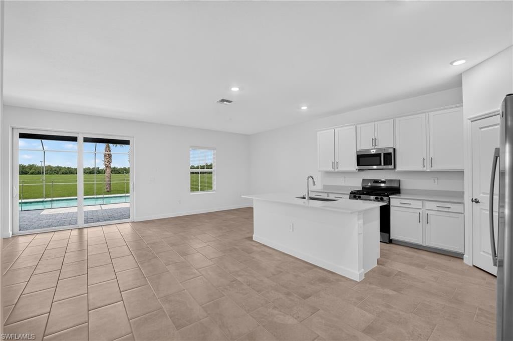 TUCKERS COVE - Residential