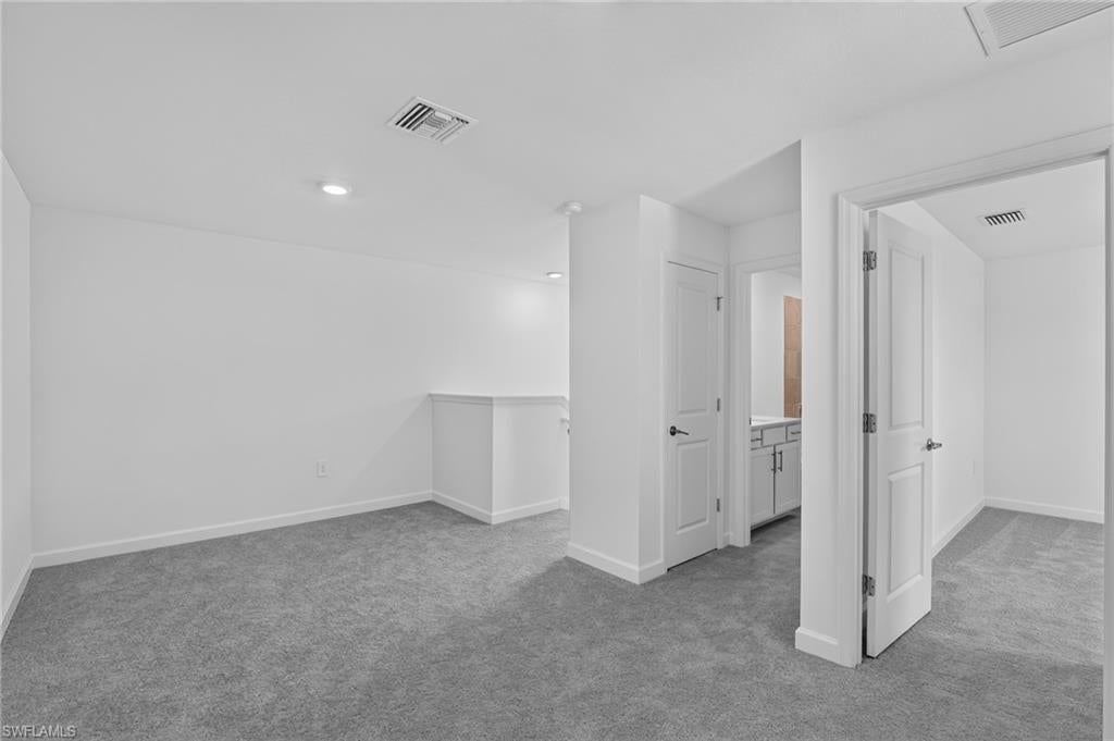 TUCKERS COVE - Residential