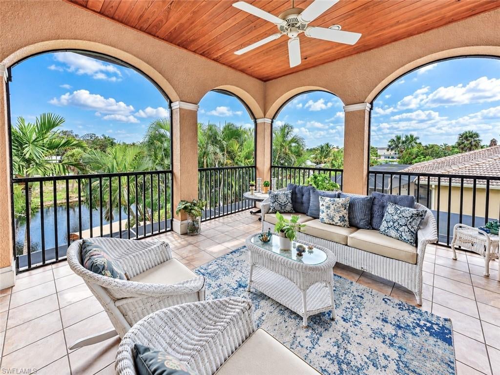 IMPERIAL SHORES - Residential