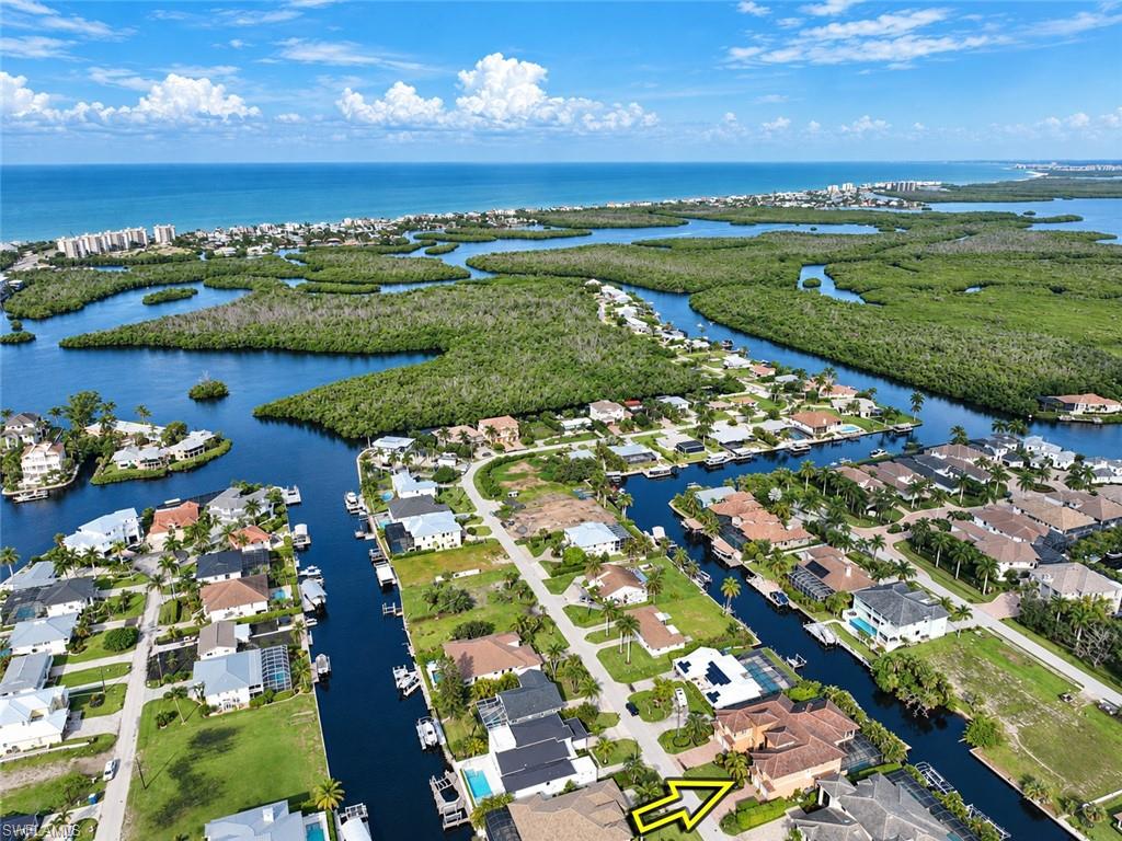 IMPERIAL SHORES - Residential