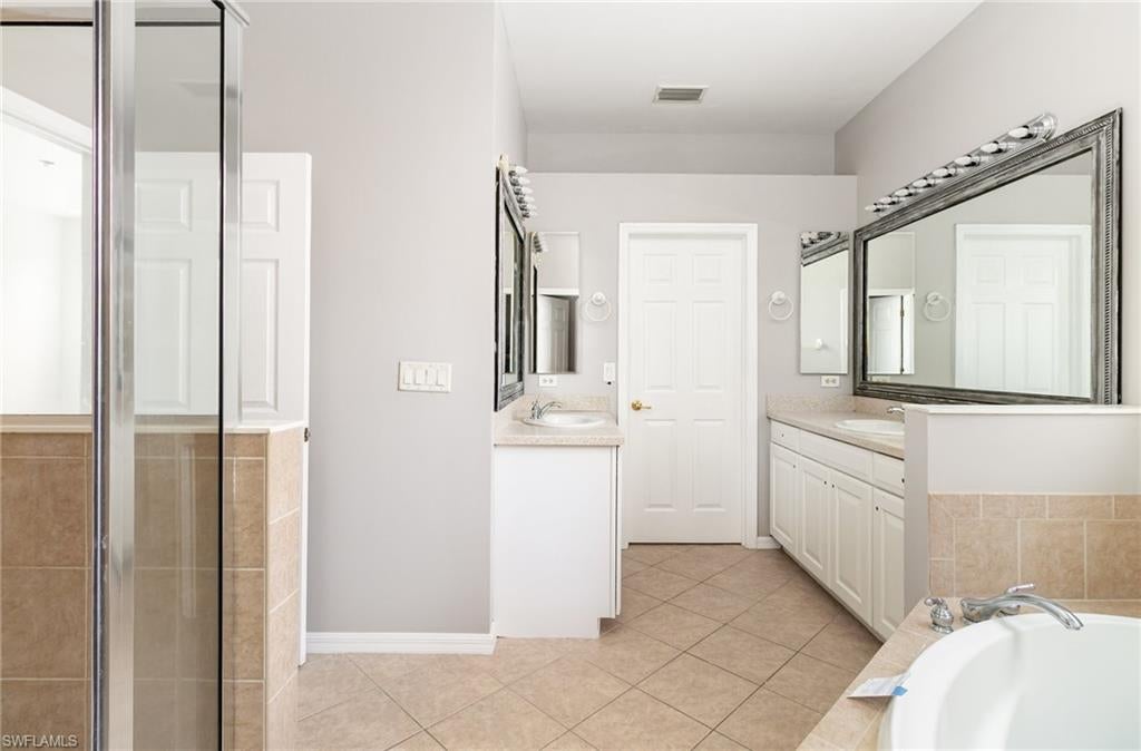 STONEYBROOK - Residential