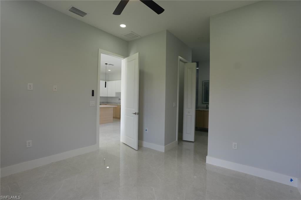 900 BUILDING - Residential
