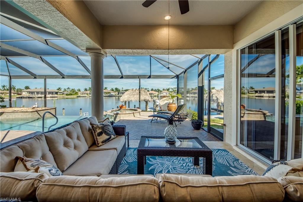 CAPE HARBOUR - Residential