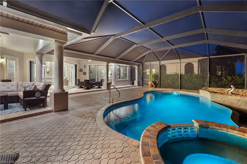 CAPE HARBOUR - Residential