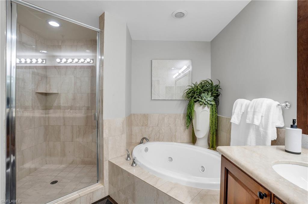 NAPLES BAY RESORT - Residential