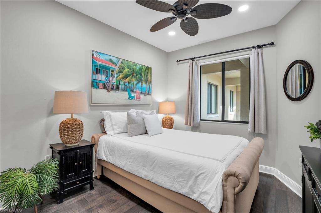 NAPLES BAY RESORT - Residential