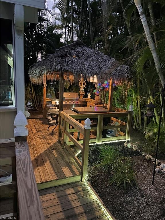 PINE ISLAND COVE - Residential