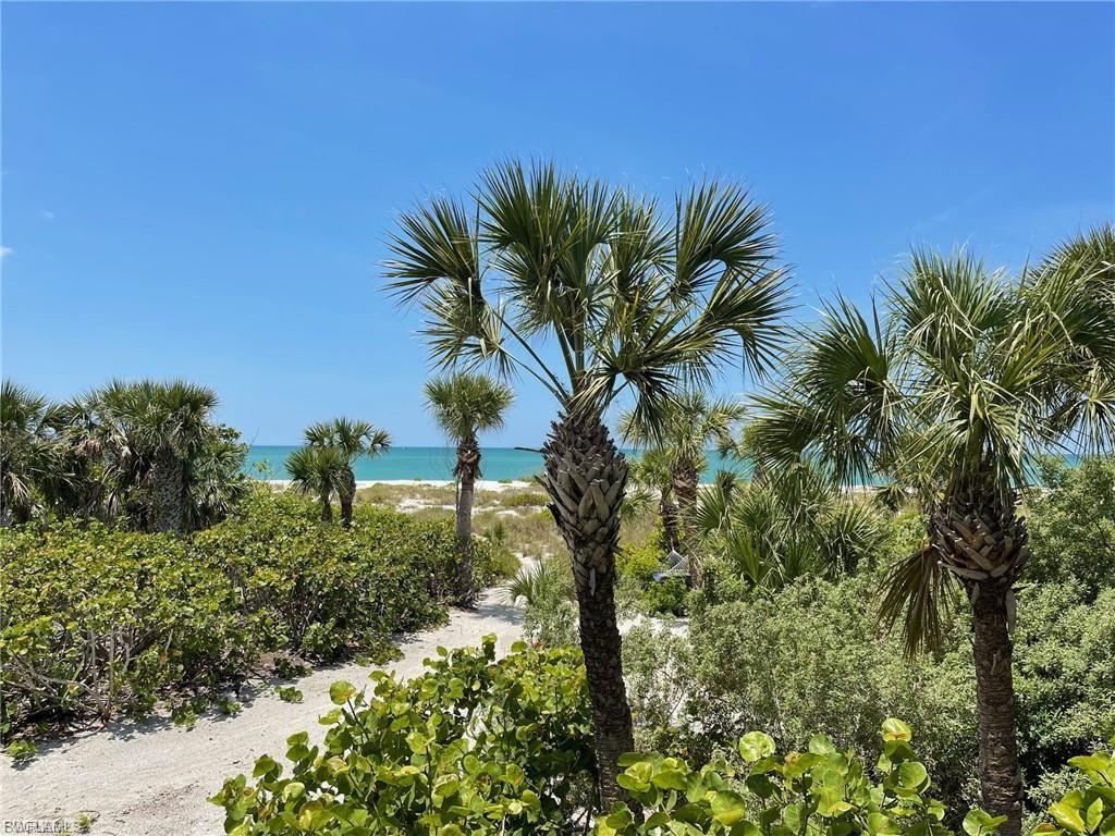 BEACH VILLAS OF UPPER CAPTIVA CONDOMINIUM - Residential