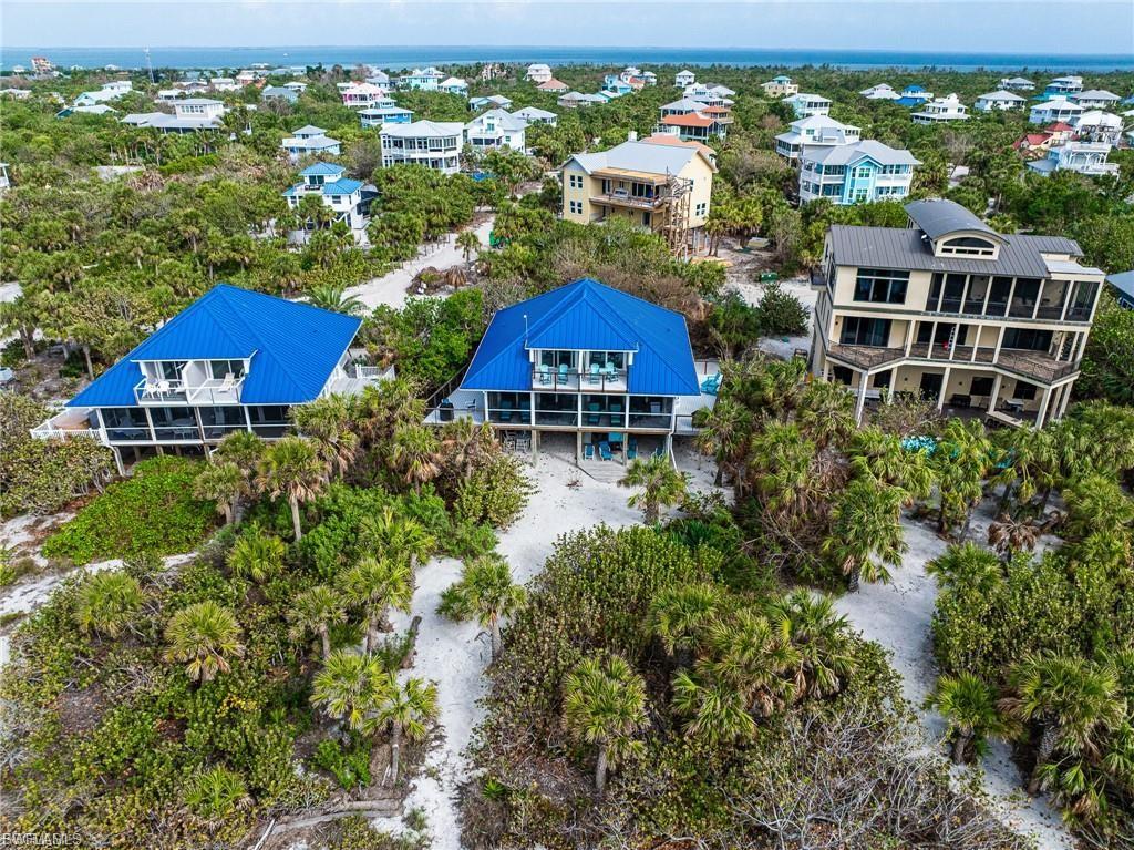 BEACH VILLAS OF UPPER CAPTIVA CONDOMINIUM - Residential
