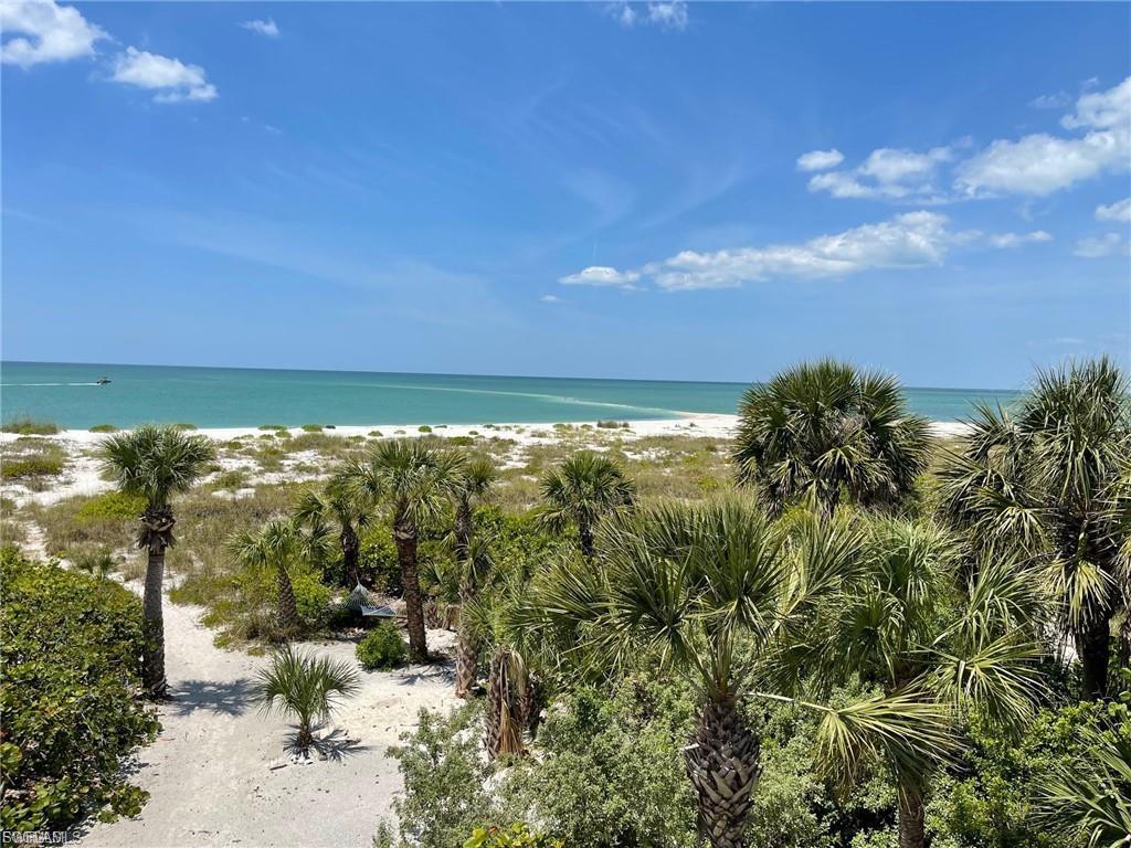 BEACH VILLAS OF UPPER CAPTIVA CONDOMINIUM - Residential