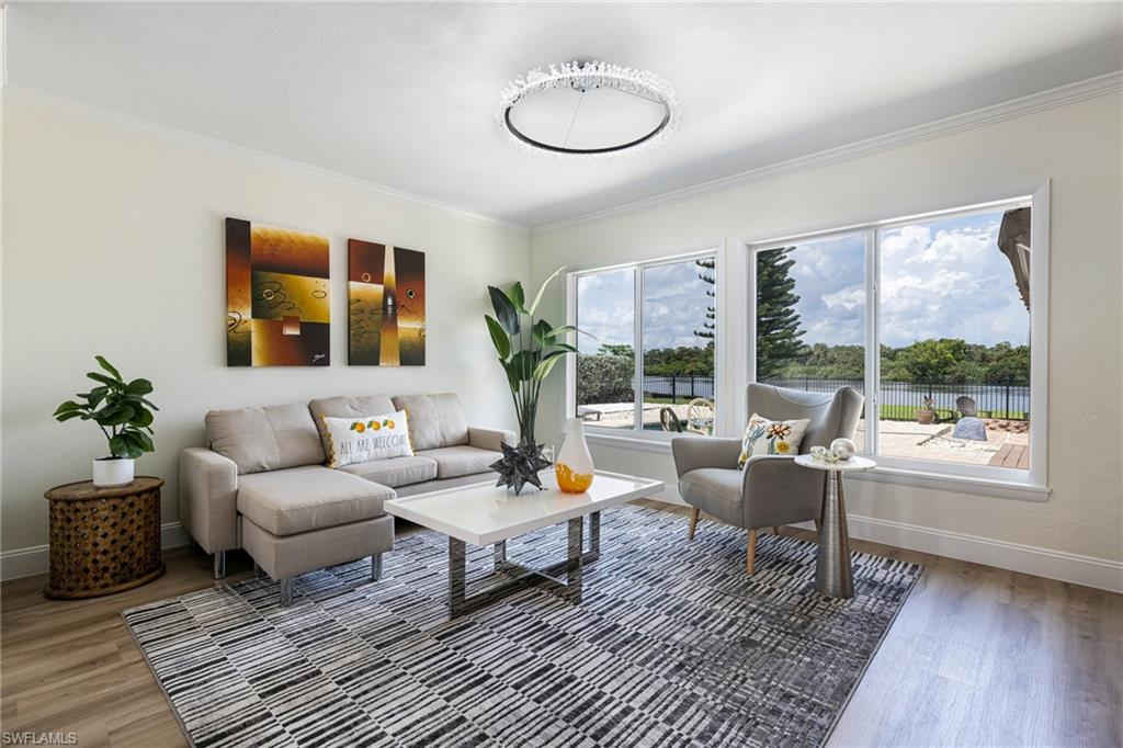 RIVER OAKS - Residential