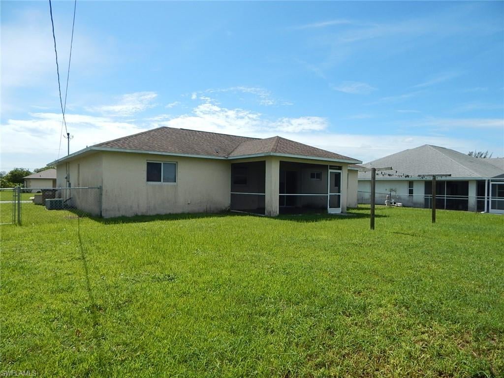 CAPE CORAL - Residential
