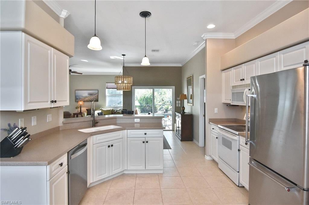 PINEVIEW - Residential