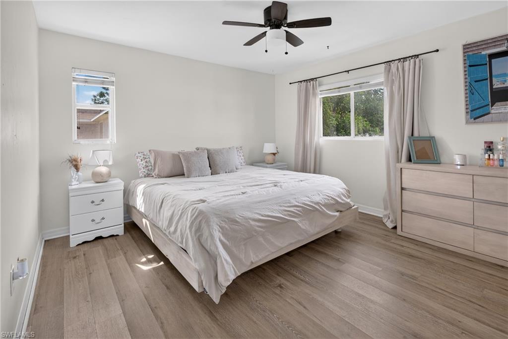 SAN CARLOS PARK - Residential