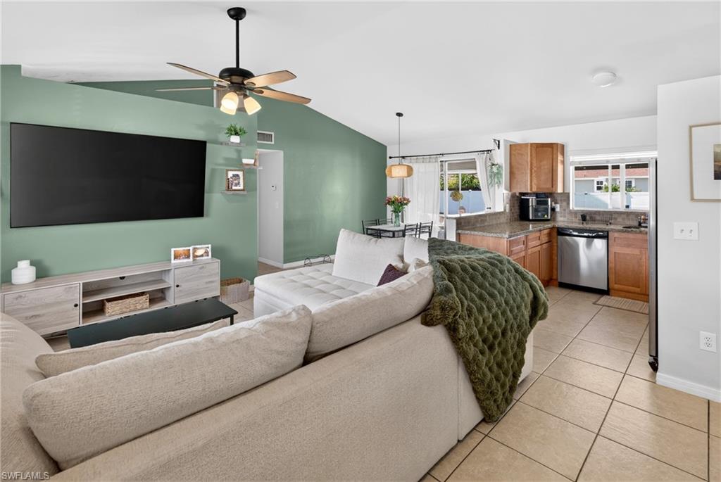 SAN CARLOS PARK - Residential