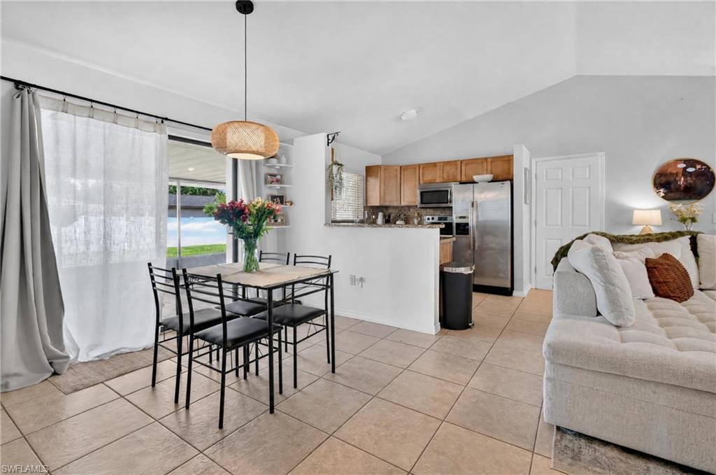 SAN CARLOS PARK - Residential
