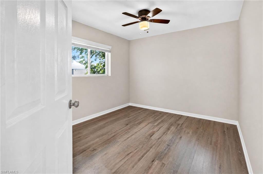 SAN CARLOS PARK - Residential