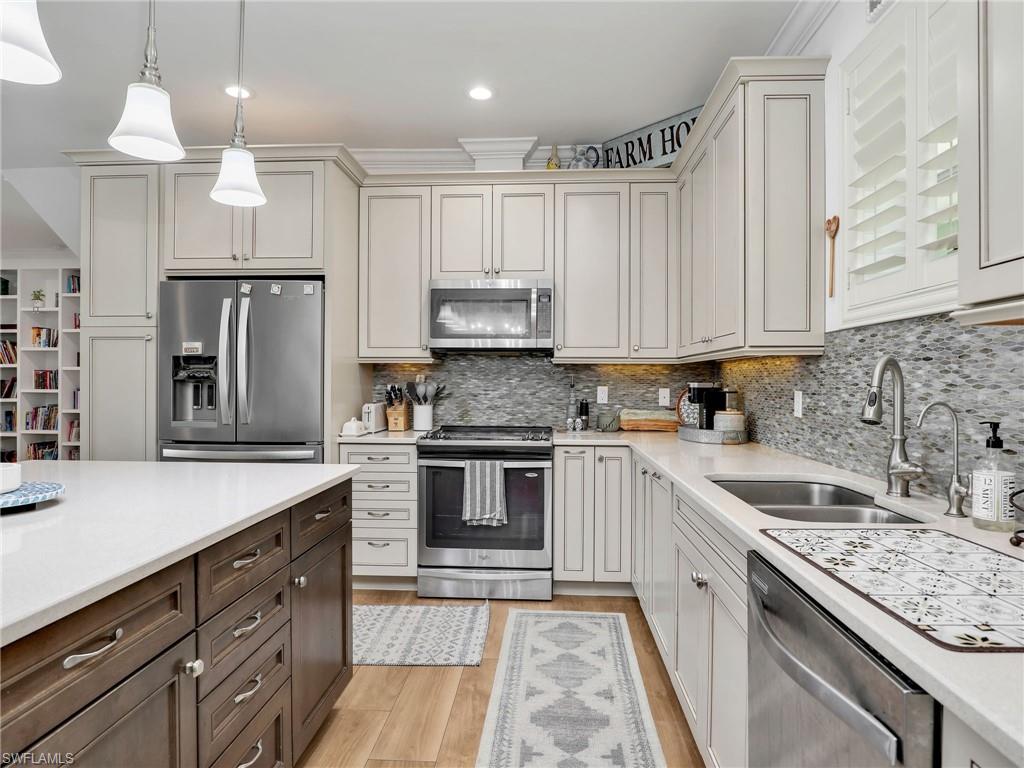 SAN CARLOS ESTATES - Residential