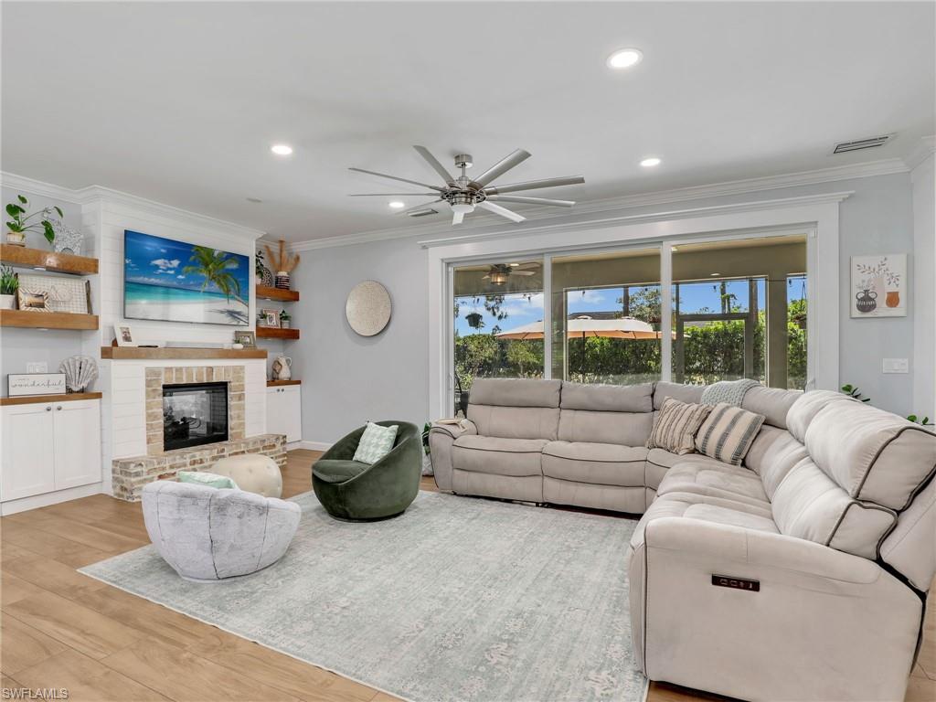 SAN CARLOS ESTATES - Residential