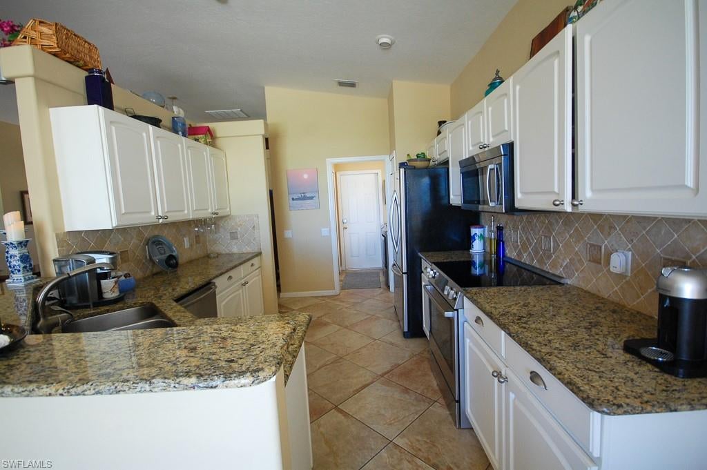CRESCENT COVE - Residential