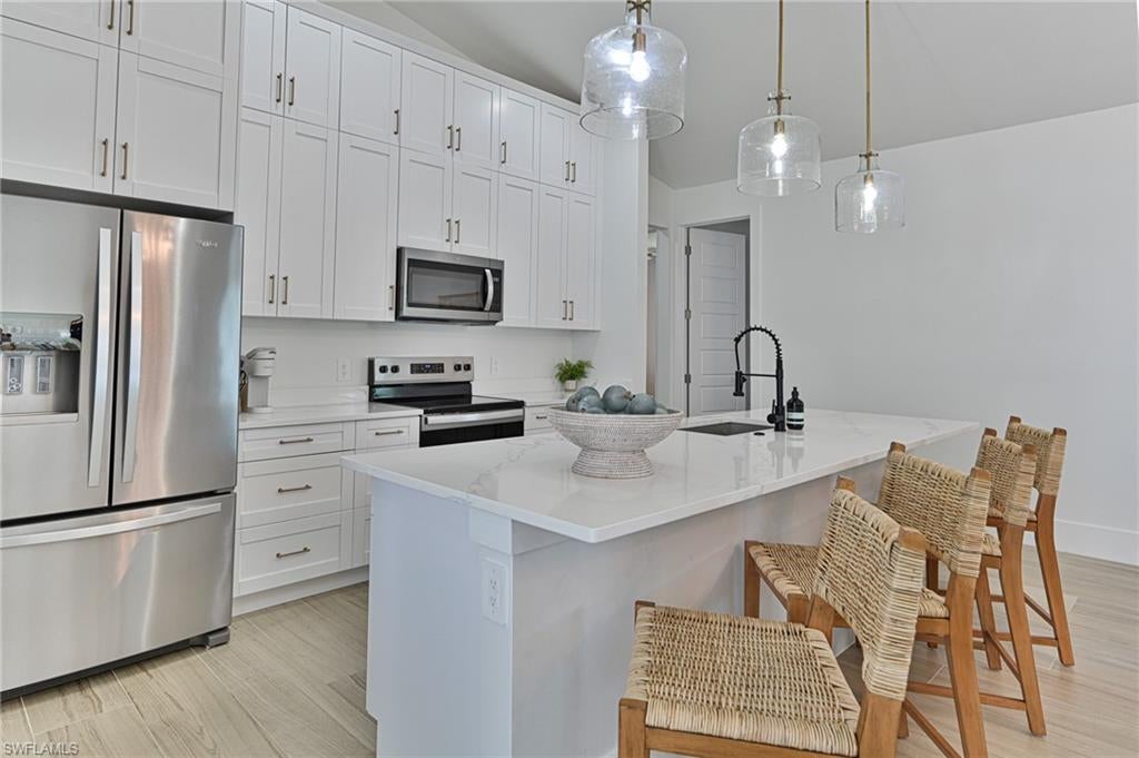 LITTLE HICKORY SHORES - Residential
