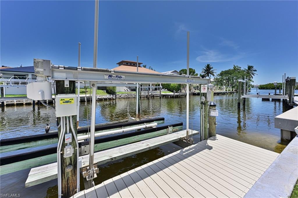 LITTLE HICKORY SHORES - Residential