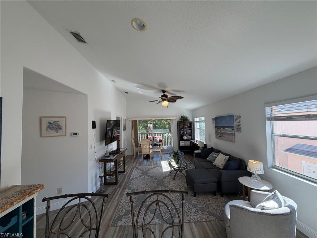 MANOR - Residential Lease
