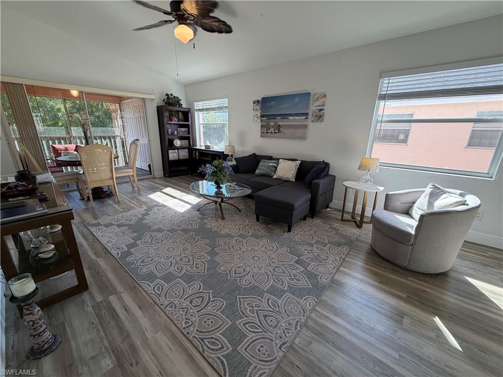 MANOR - Residential Lease