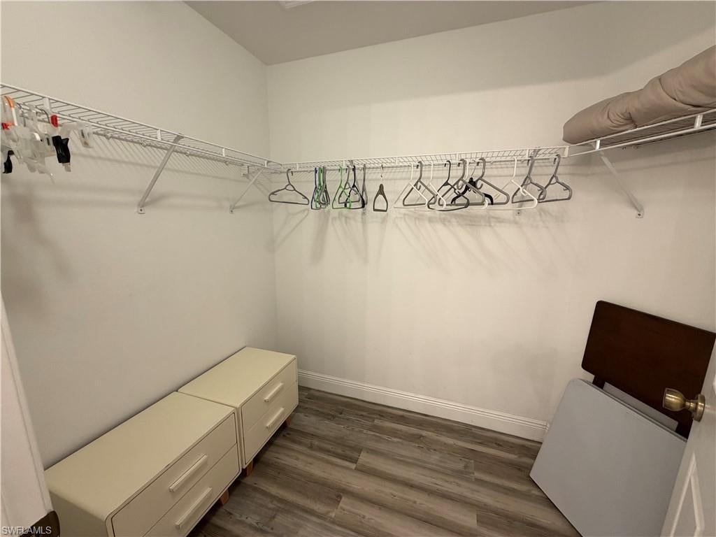 MANOR - Residential Lease