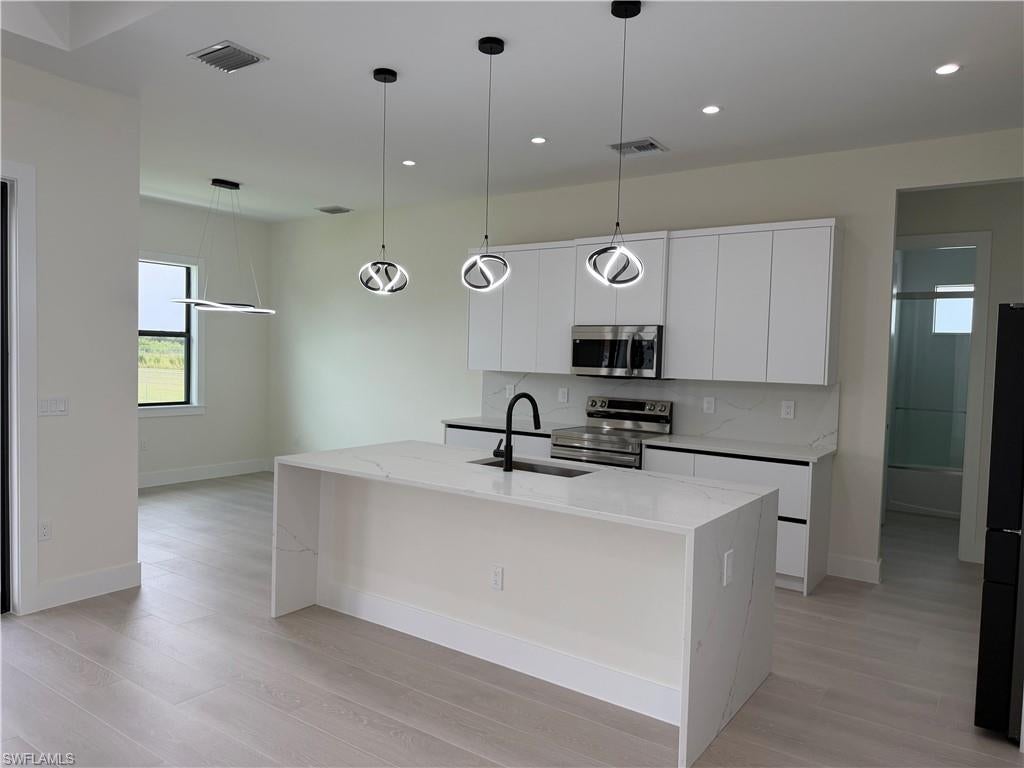 GOLDEN GATE ESTATES - Residential