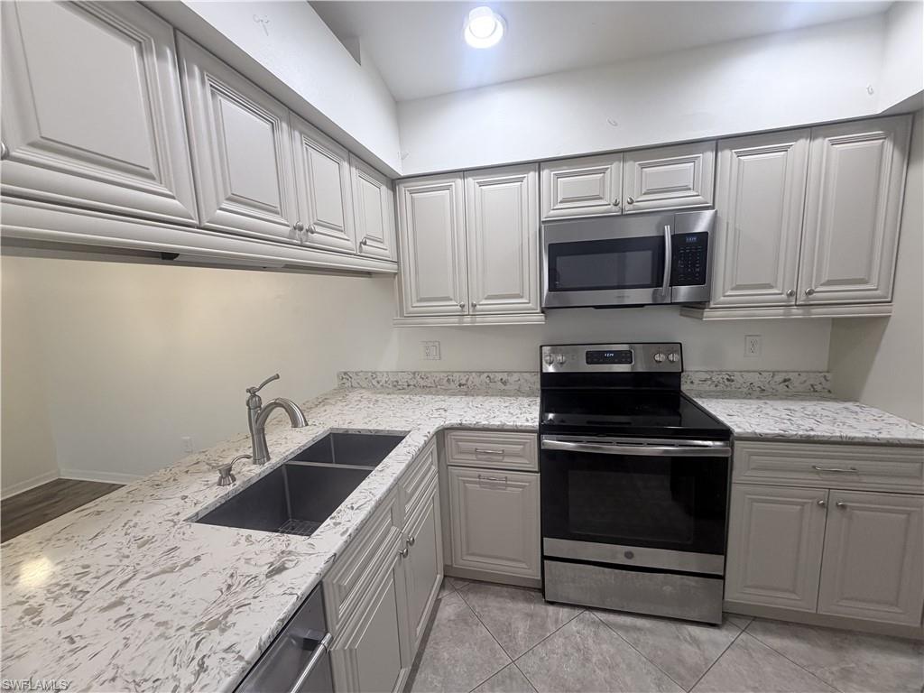 BROOKSHIRE VILLAGE - Residential Lease