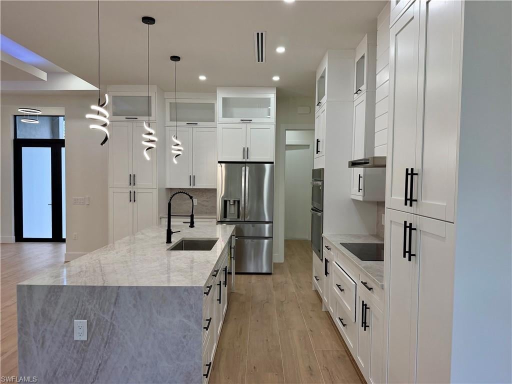 GOLDEN GATE ESTATES - Residential