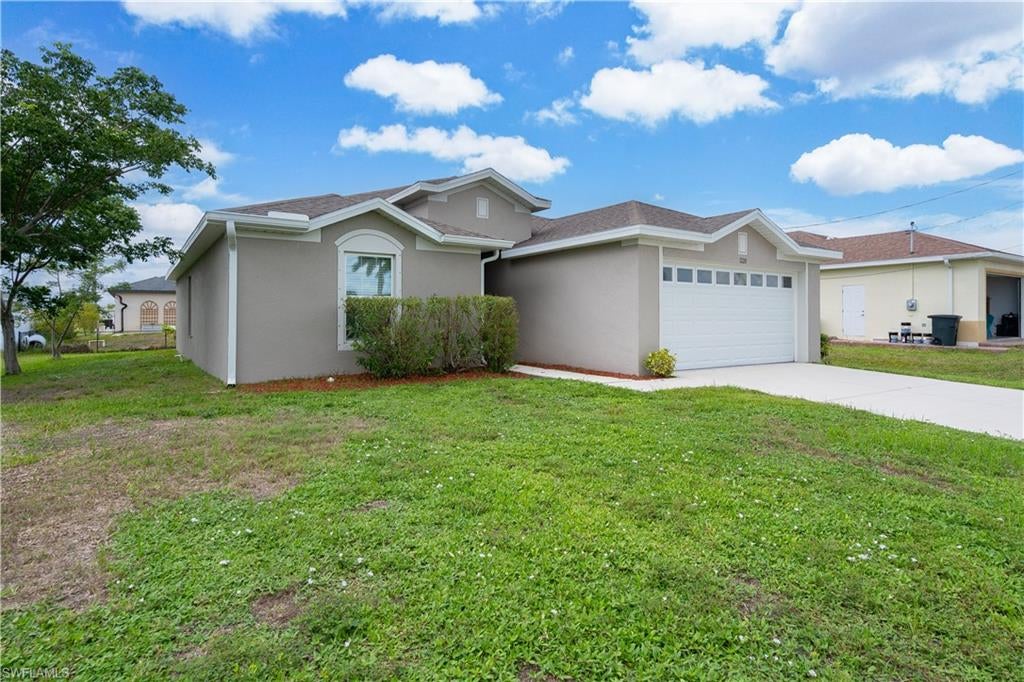 CAPE CORAL - Residential