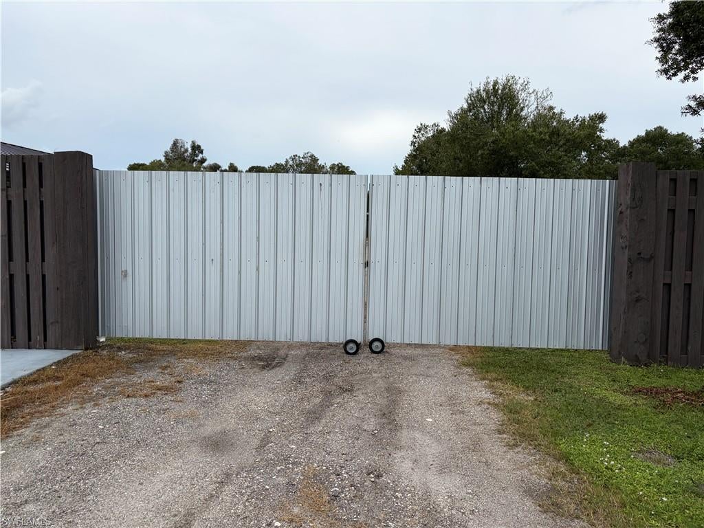 NORTH FORT MYERS - Residential