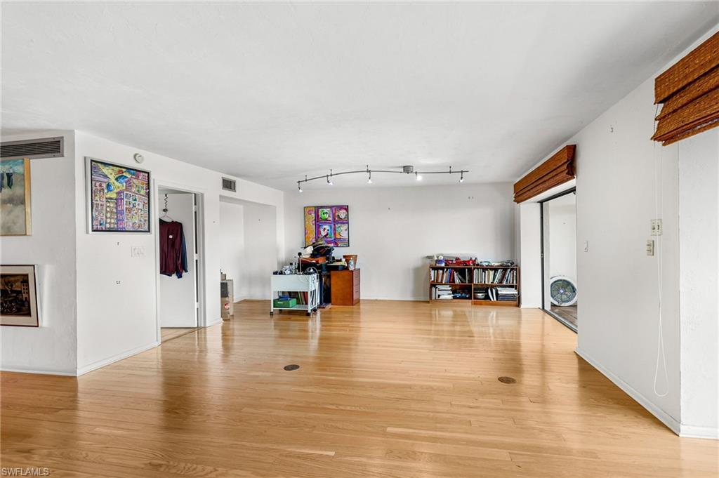 NORTH SHORE PLACE - Residential