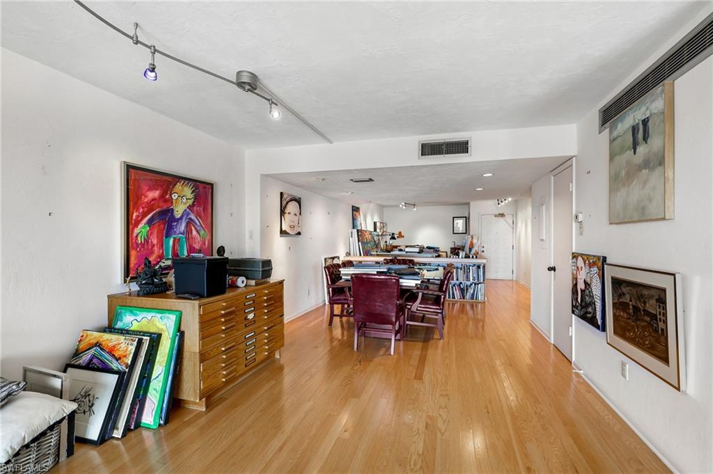 NORTH SHORE PLACE - Residential