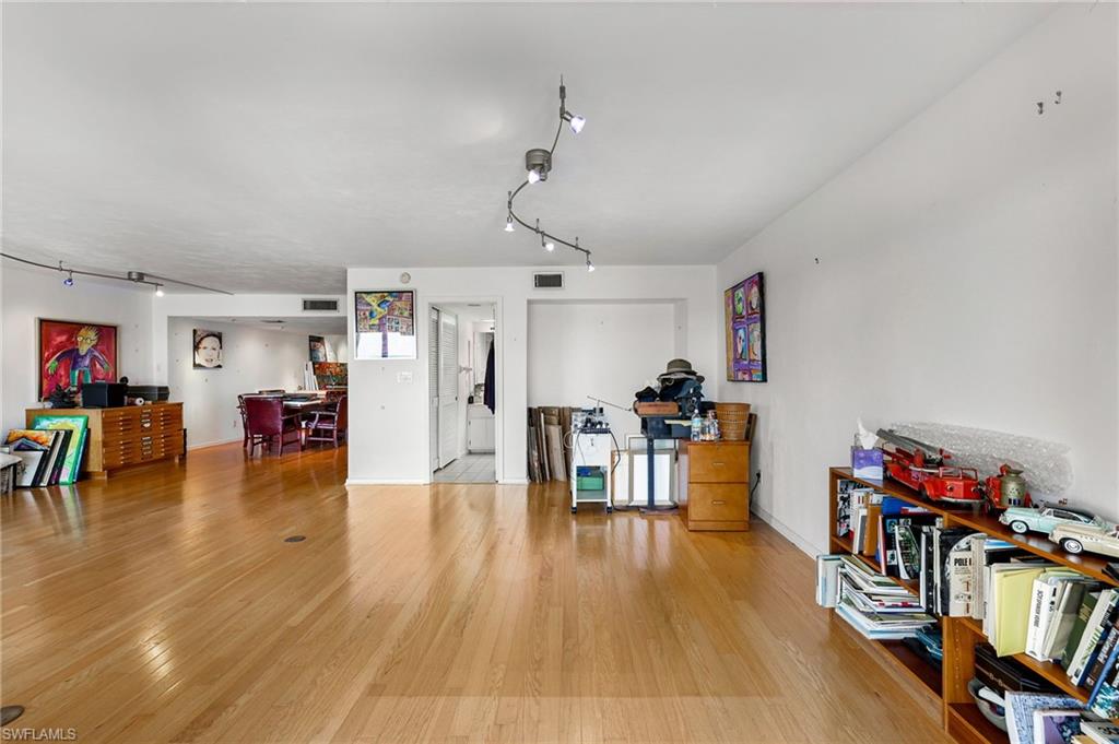 NORTH SHORE PLACE - Residential
