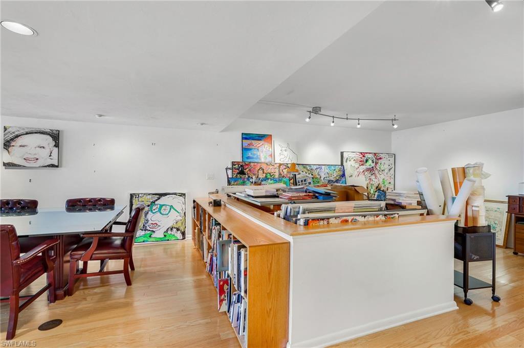 NORTH SHORE PLACE - Residential