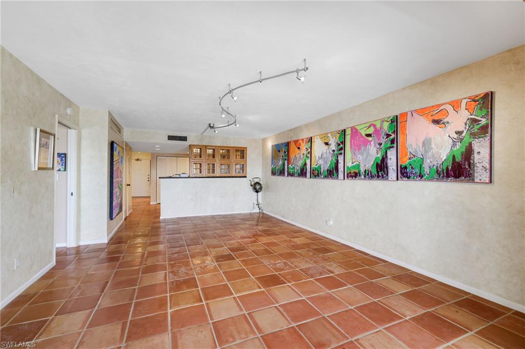 NORTH SHORE PLACE - Residential