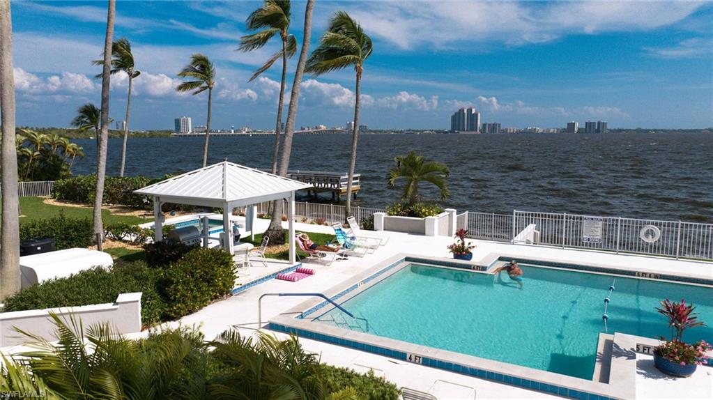 NORTH SHORE PLACE - Residential