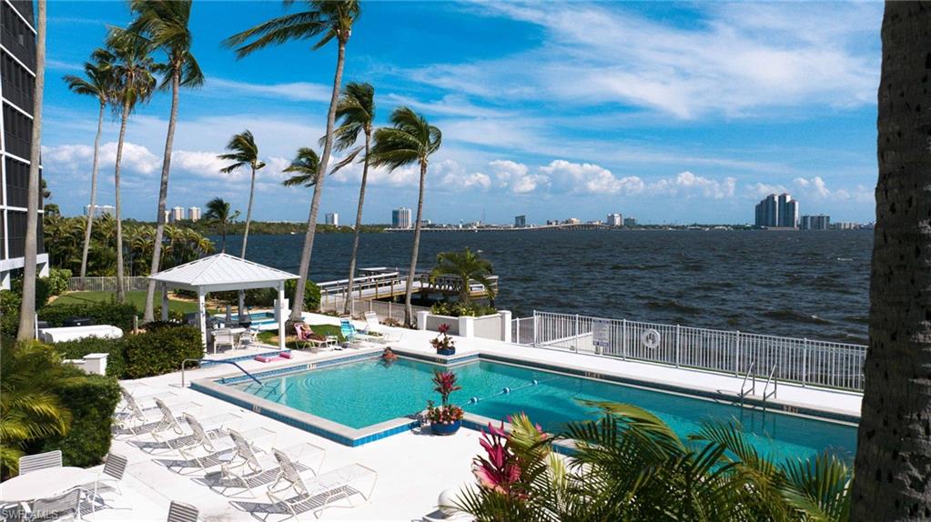 NORTH SHORE PLACE - Residential