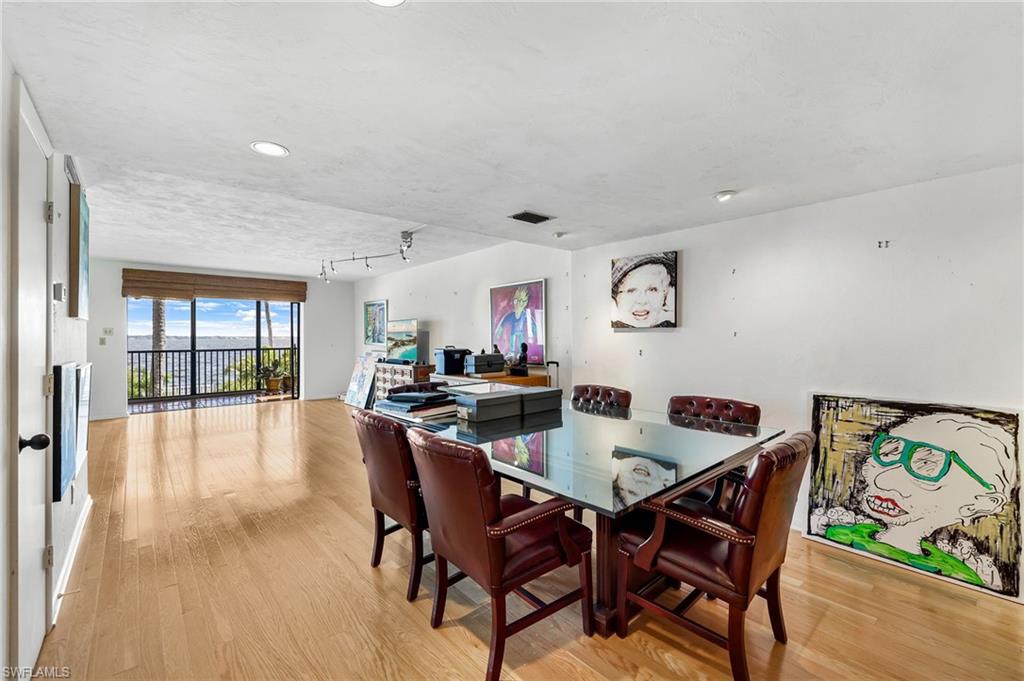 NORTH SHORE PLACE - Residential