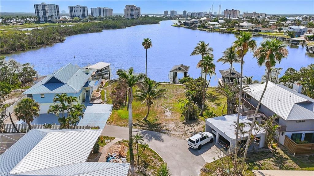 LAGUNA SHORES - Land