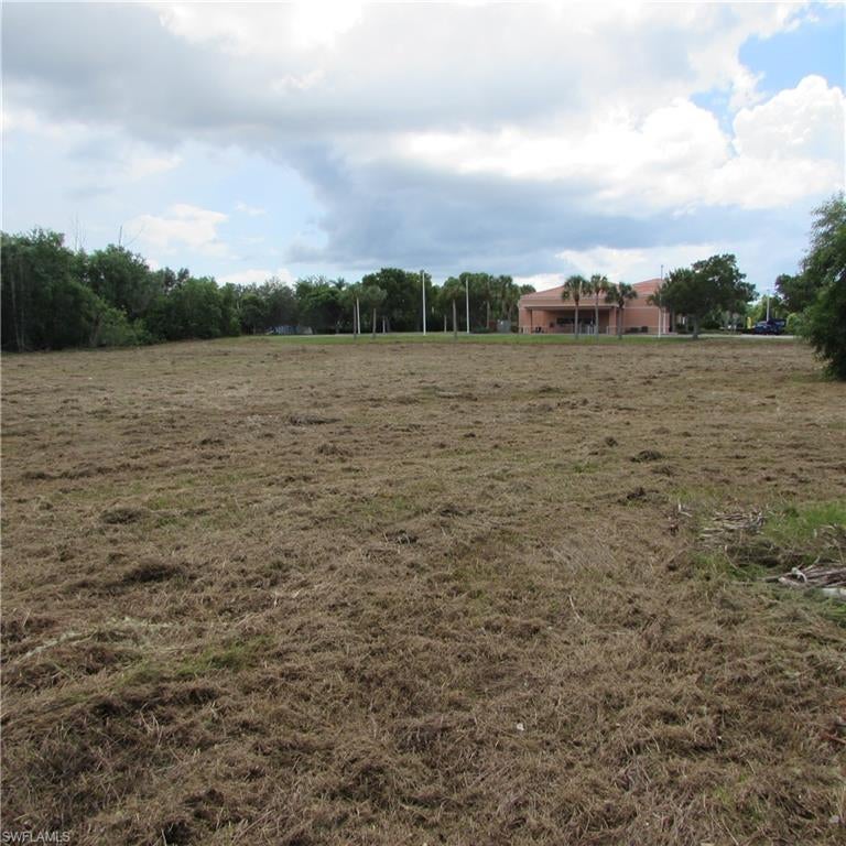 PINE ISLAND CENTER - Land
