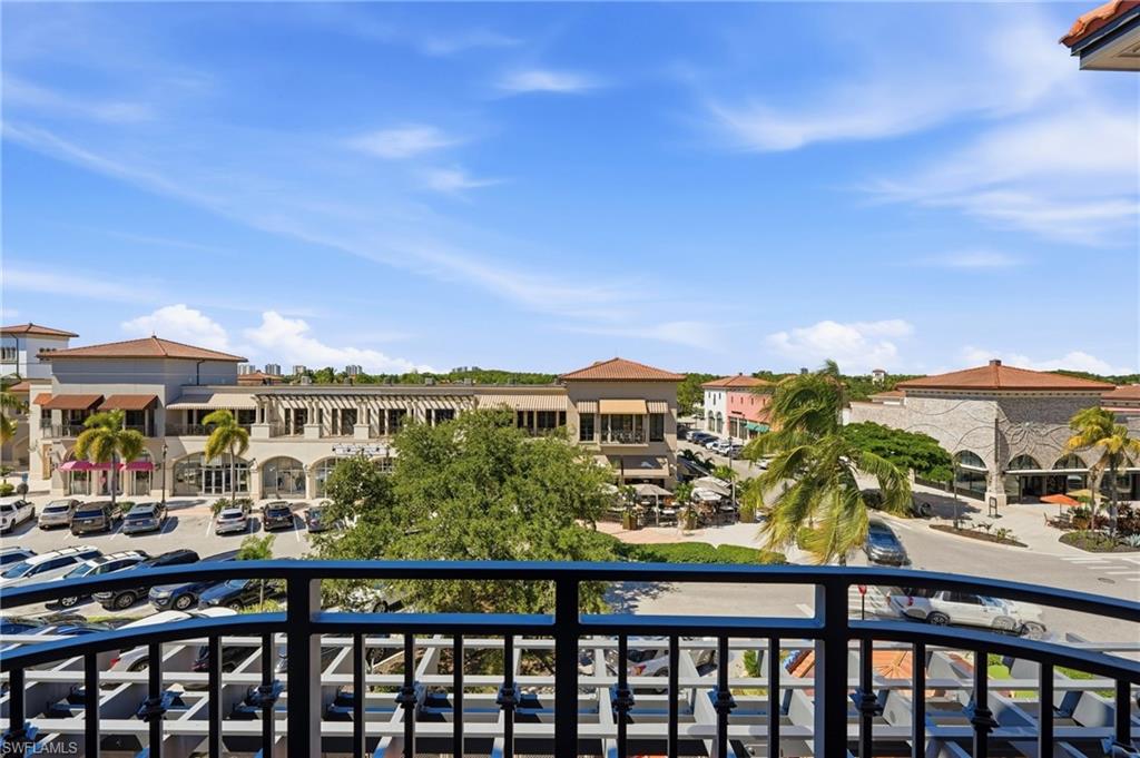 THE RESIDENCES AT COCONUT POINT - Residential