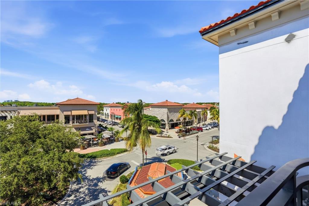 THE RESIDENCES AT COCONUT POINT - Residential